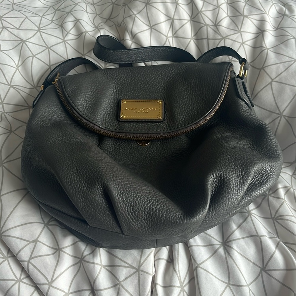 Marc Jacobs Grey Grained Leather Crossbody Bag